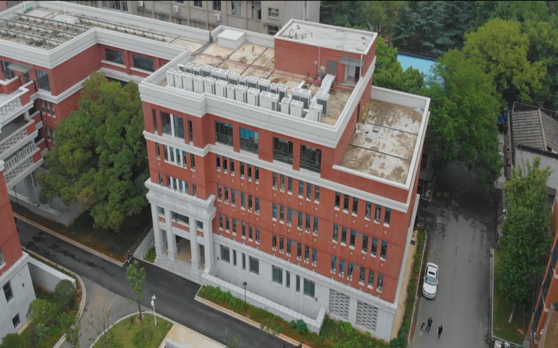 湖南大学