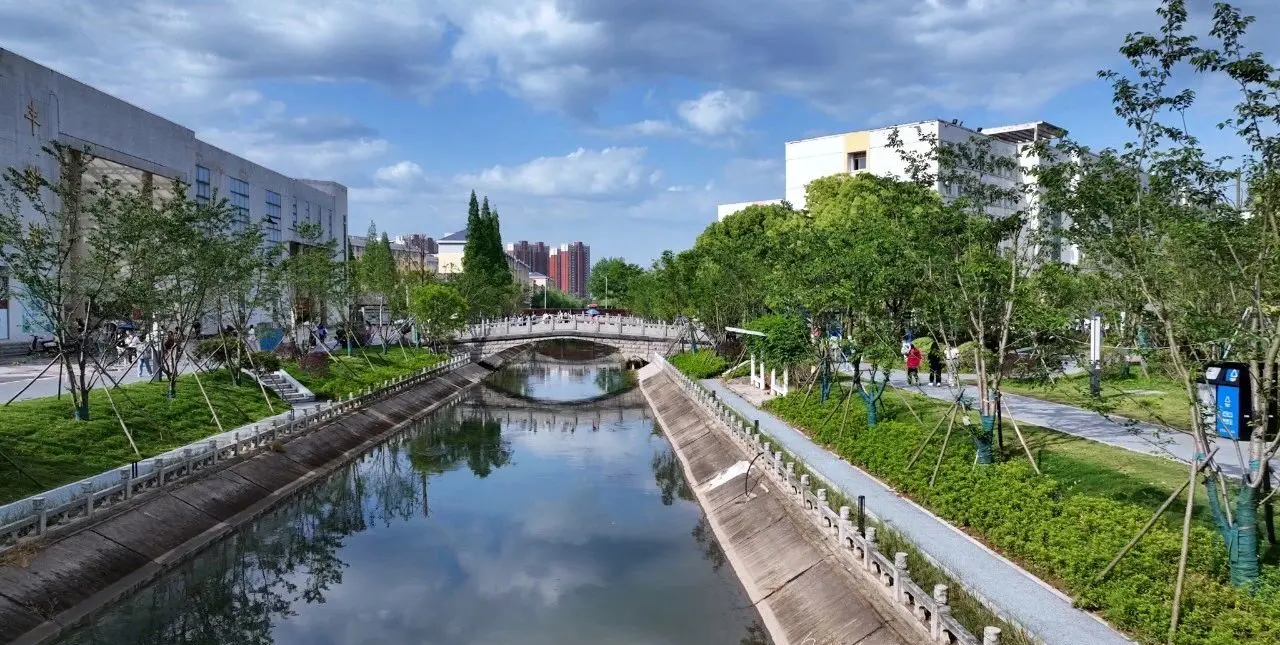 江汉艺术职业学院