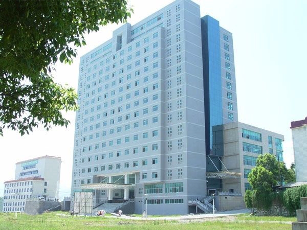 湖南医药学院