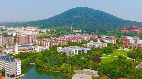 安徽新华学院