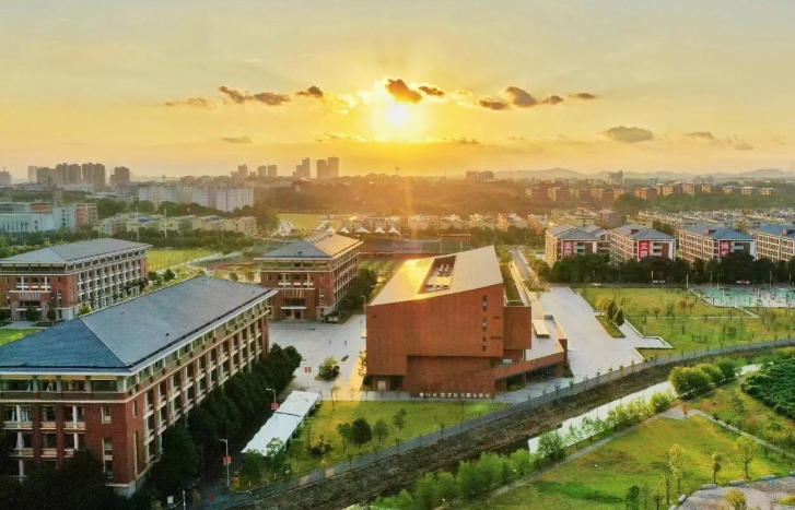 湖南软件职业技术大学