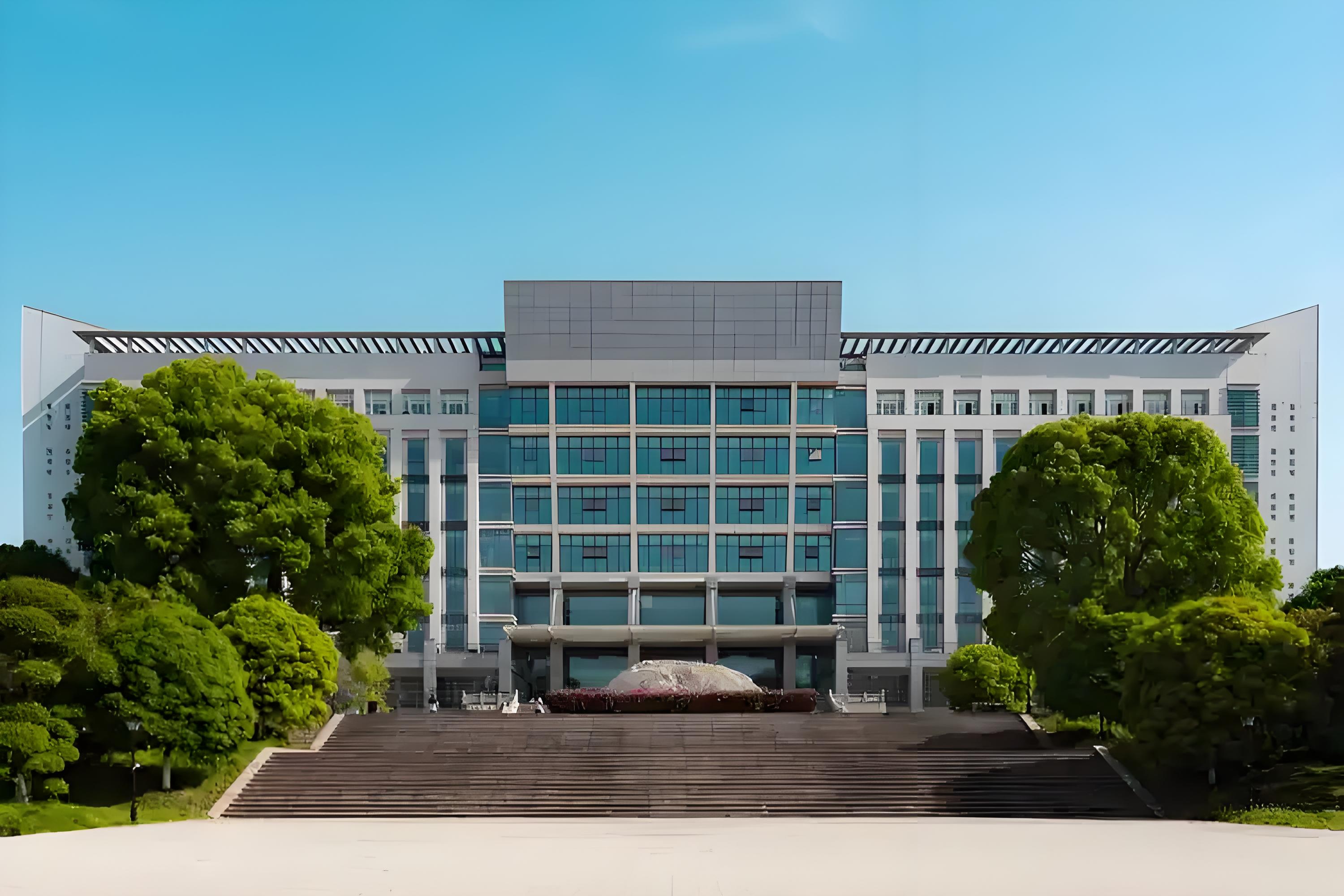湖北青年职业学院