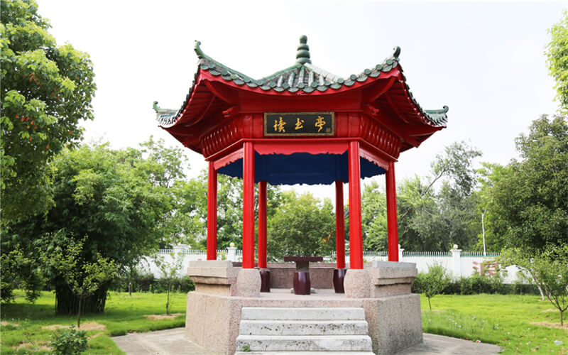 荆门职业学院