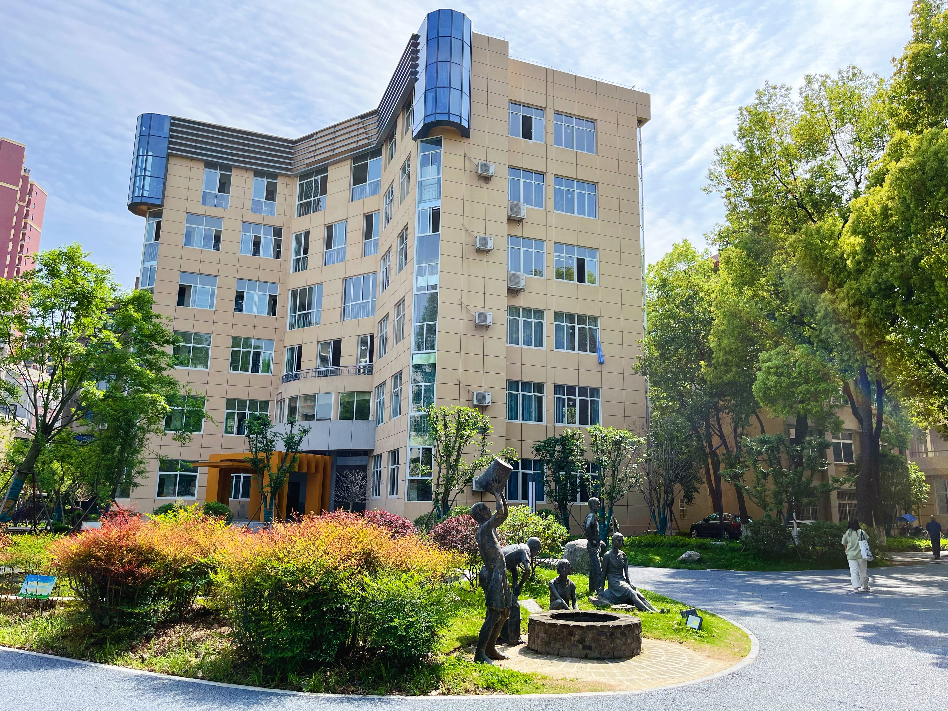 江汉艺术职业学院