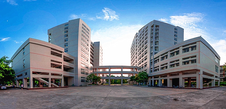 广东石油化工学院