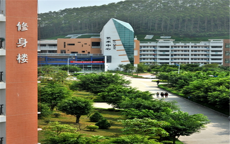 广东理工学院
