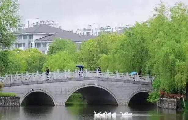 扬州工业职业技术学院