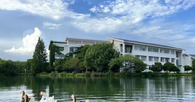 苏州工艺美术职业技术学院