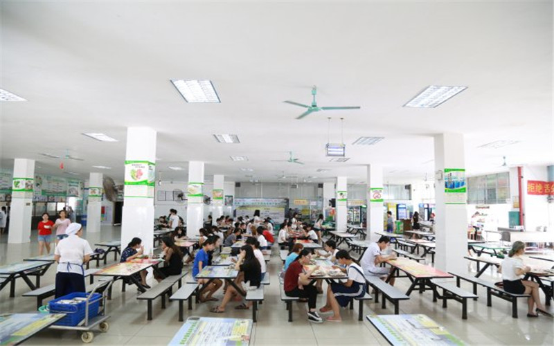 广西经贸职业技术学院