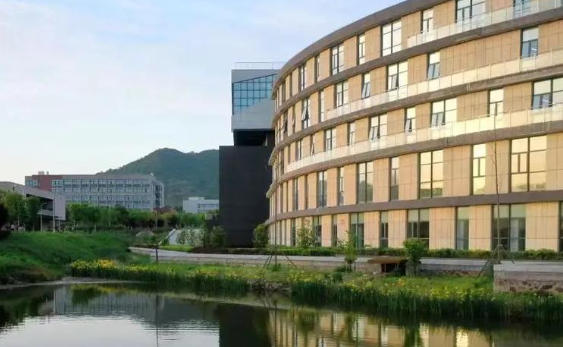 江苏大学京江学院