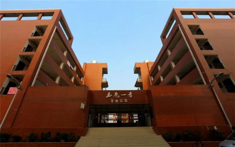 广西蓝天航空职业学院