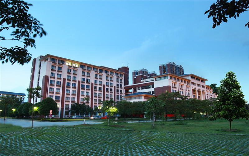 广西民族大学相思湖学院