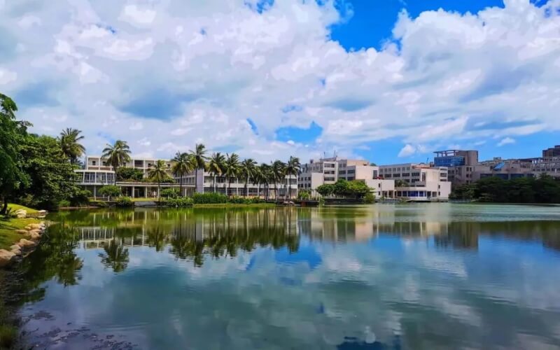 海南大学