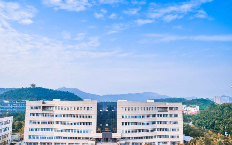 西华师范大学