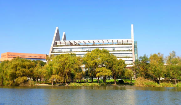 上海工程技术大学