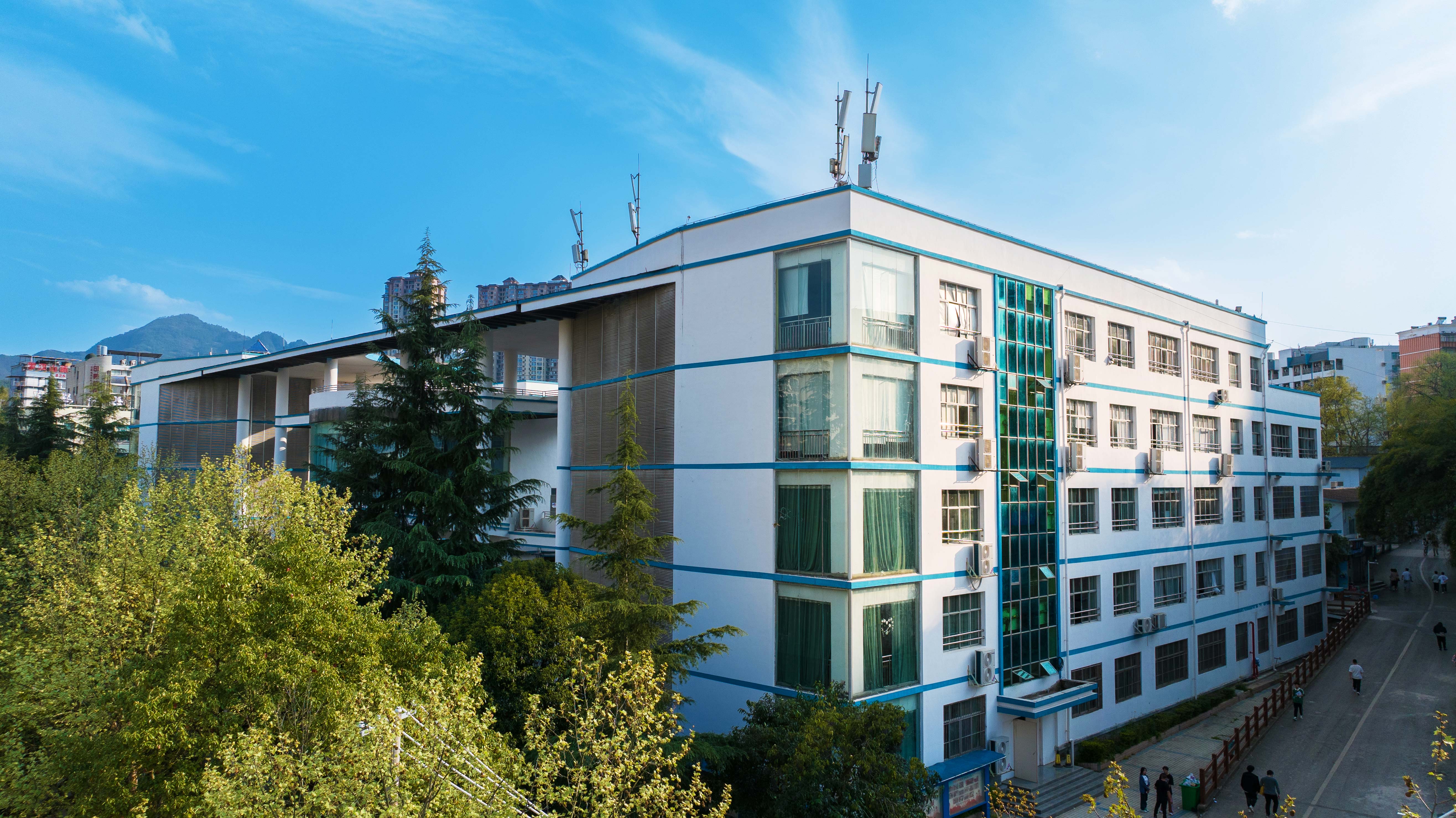 贵州电子信息职业技术学院