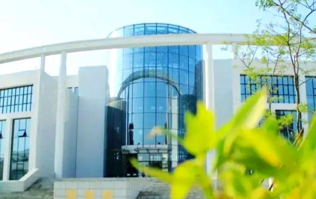 辽宁轨道交通职业学院