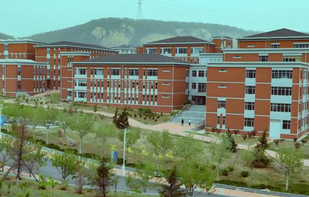 大连艺术学院