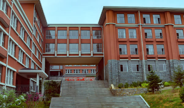 大连艺术学院