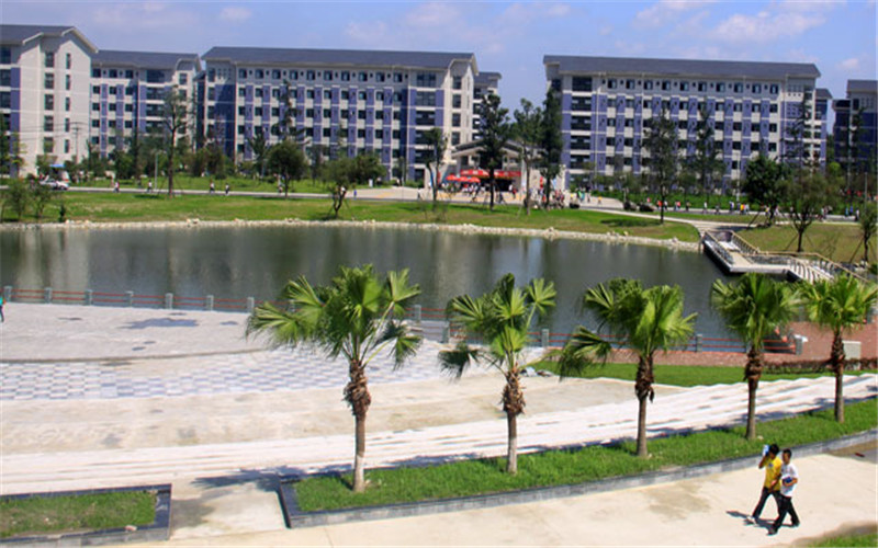 四川工商职业技术学院