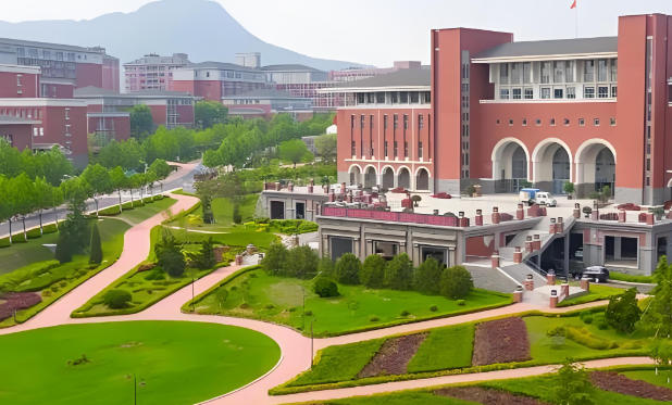 大连艺术学院