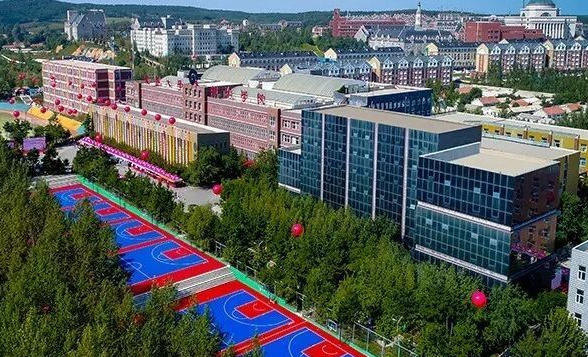 长春大学旅游学院