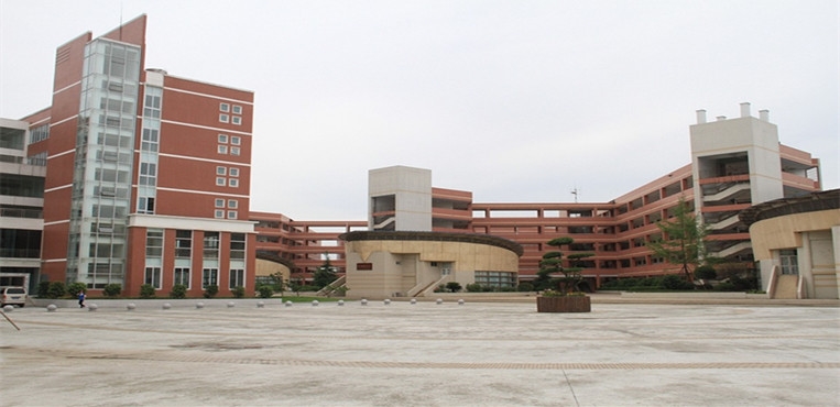 四川护理职业学院
