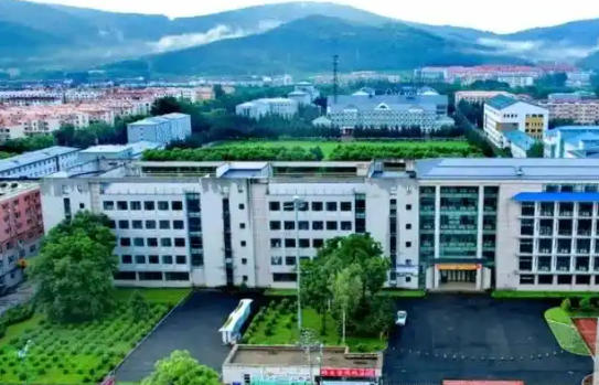 伊春职业学院