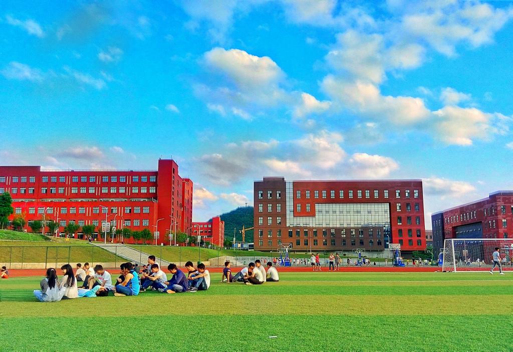 贵州工业职业技术学院