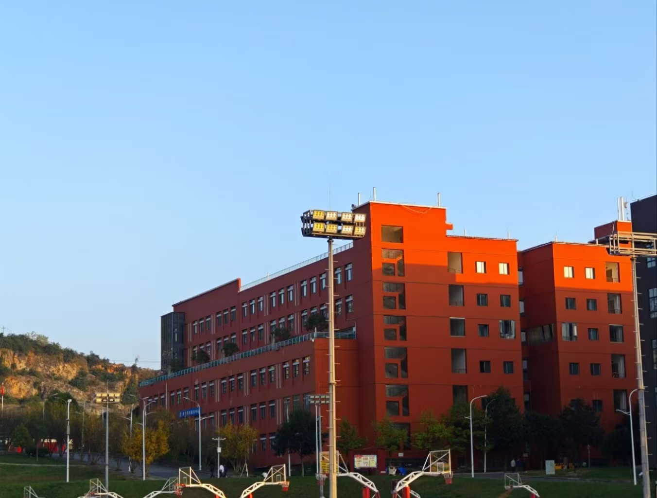 贵州工业职业技术学院