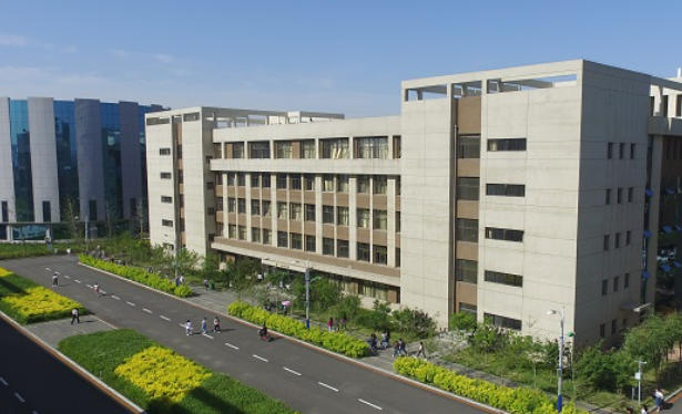 沈阳科技学院
