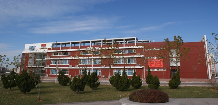 天津医科大学临床医学院