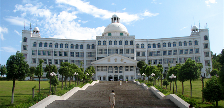 首都医科大学