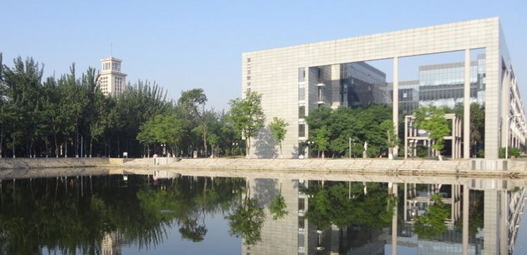 南开大学