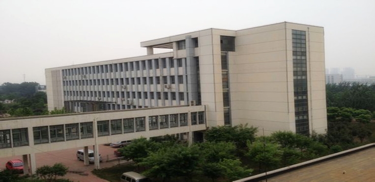 天津市职业大学