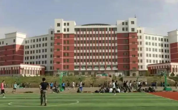 内蒙古丰州职业学院