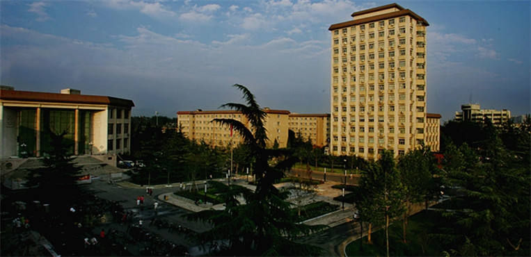 中国政法大学