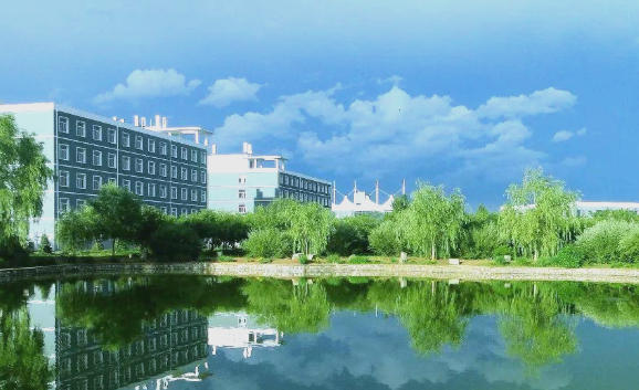 内蒙古工业职业学院