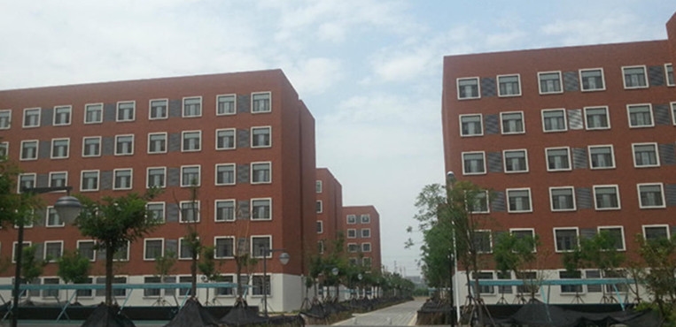天津商务职业学院