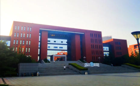 大连理工大学