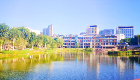 大连理工大学