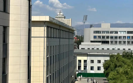 内蒙古大学
