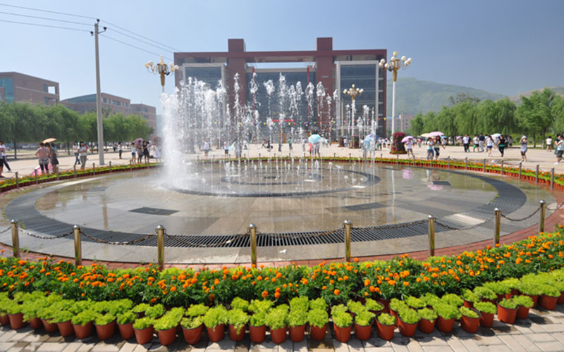 河北民族师范学院