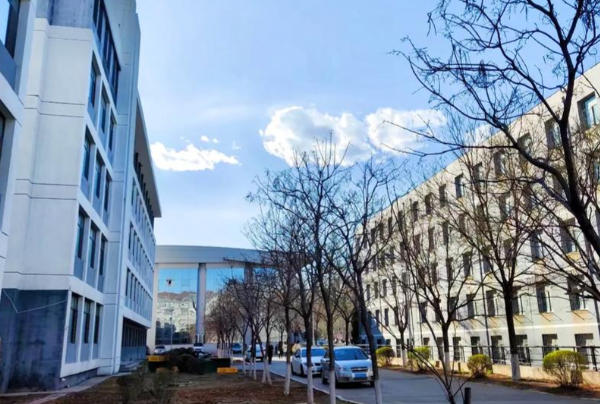 辽宁科技大学
