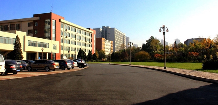 天津城建大学